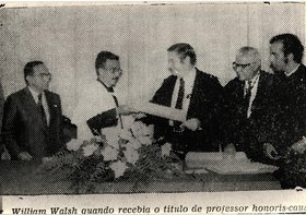 TÍTULO DOUTOR HONORIS CAUSA WILLIAM WALSH