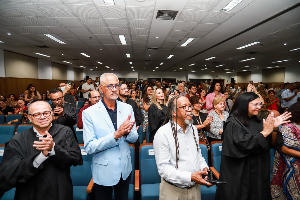 Bienal do Livro de lagoas 2025 \u002D dia 2 \u002D 01/11