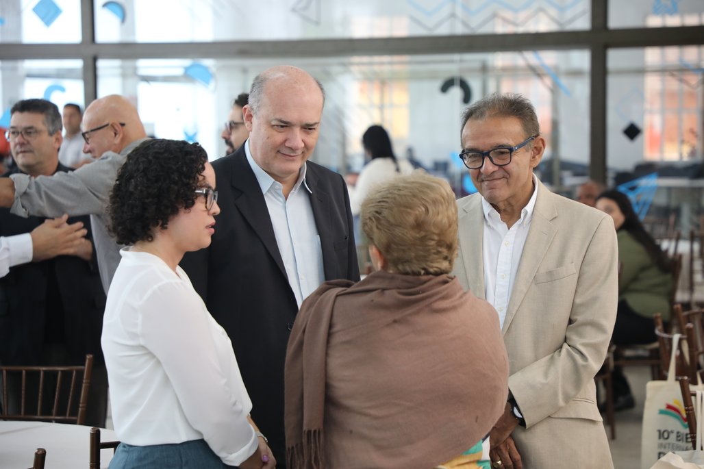 Café de lançamendo da 10ª Bienal Internacional do Livro de Alagoas