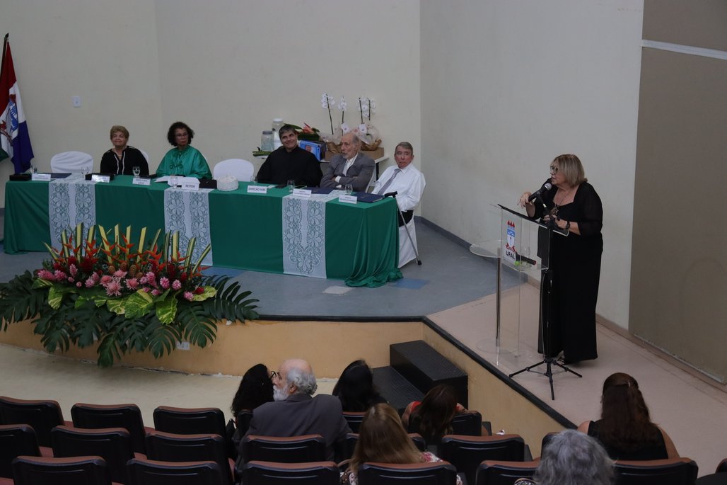 Solenidade Título Professor Emérito ICBS