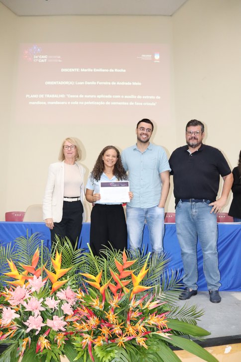 Excelência acadêmica 2025