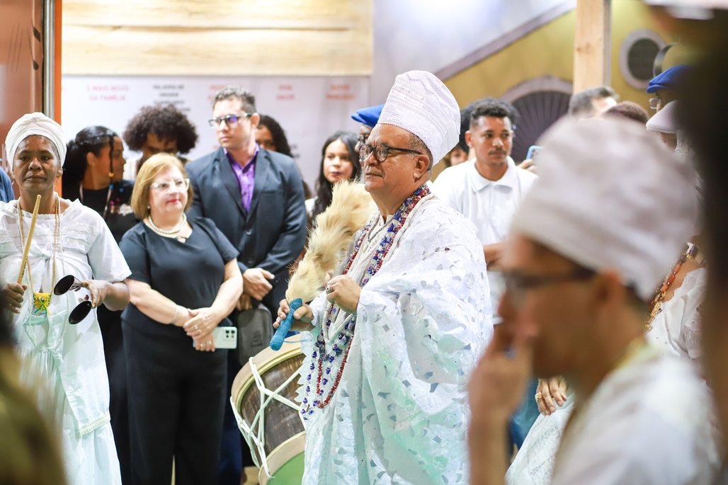 Bienal do Livro de lagoas 2025 \u002D dia 1 \u002D 31/10