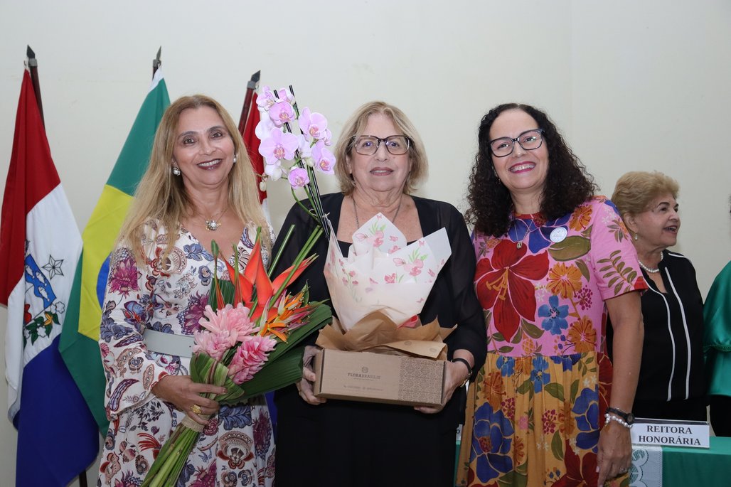 Solenidade Título Professor Emérito ICBS