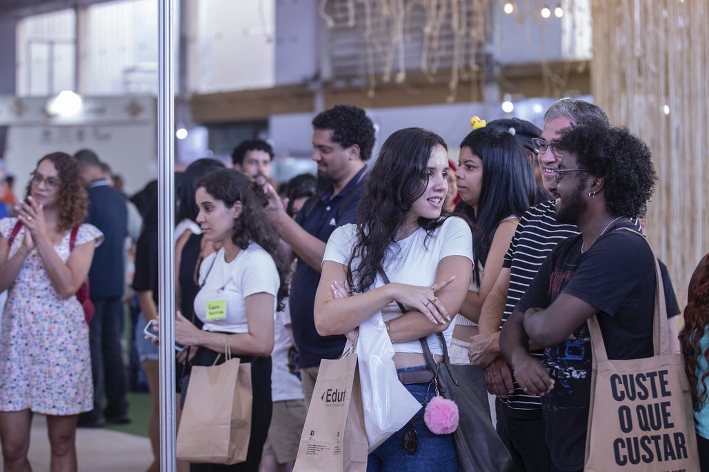 Bienal do Livro de lagoas 2025 \u002D dia 2 \u002D 01/11