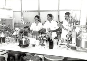 CIÊNCIAS EXATAS E DA NATUREZA - LABORATÓRIO DE ELETROQUÍMICA