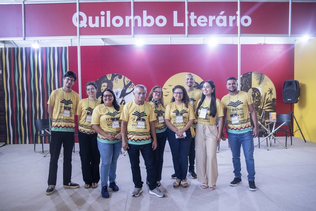 Bienal do Livro de lagoas 2025 \u002D dia 31/10 Adriano arantos