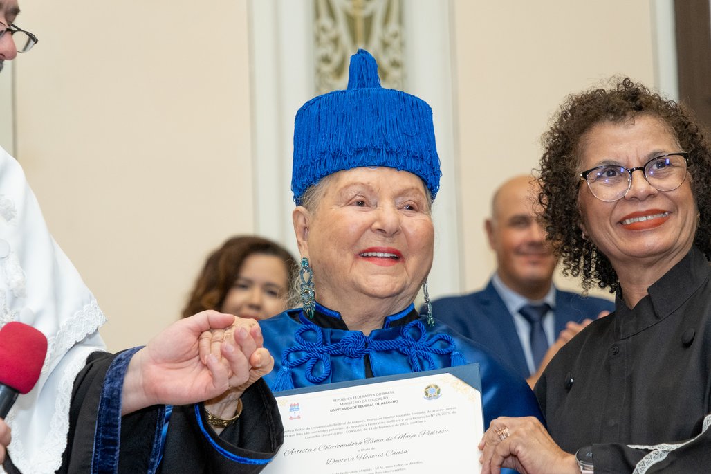 Solenidade de Honoris Causa de Tânia Maya Pedrosa