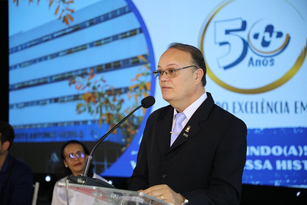 50 anos HU