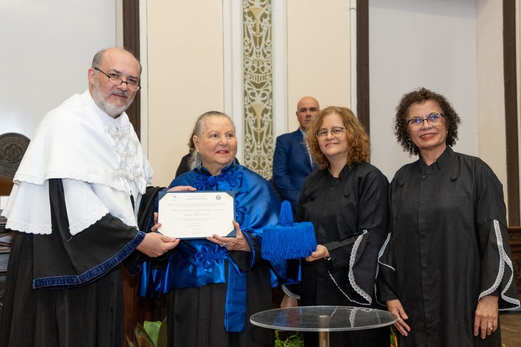 Solenidade de Honoris Causa de Tânia Maya Pedrosa