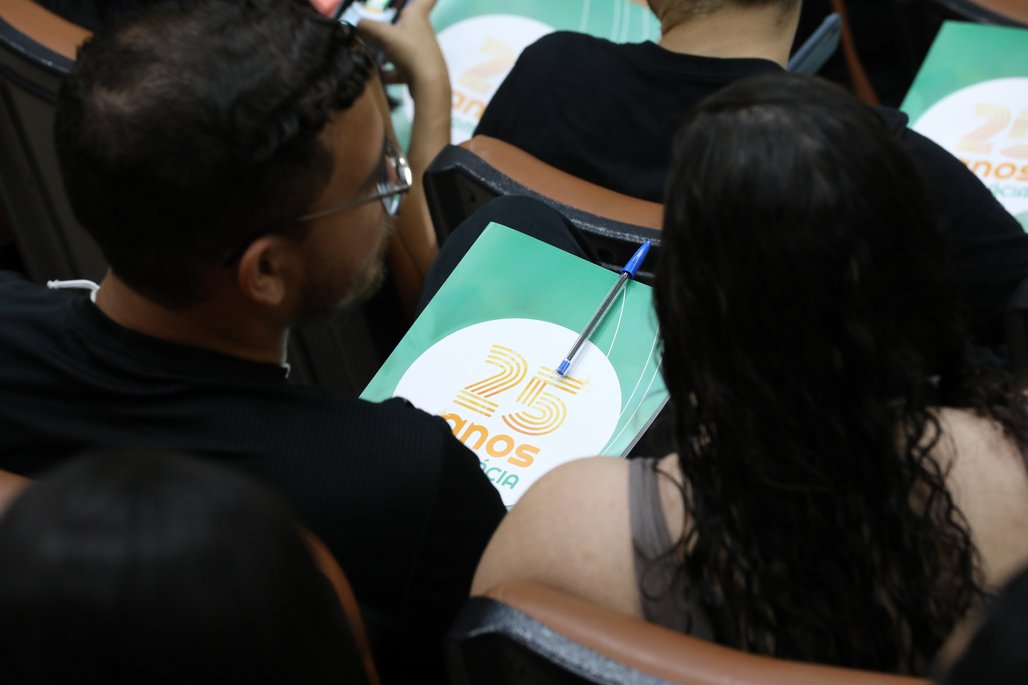 25 anos Curso Farmácia