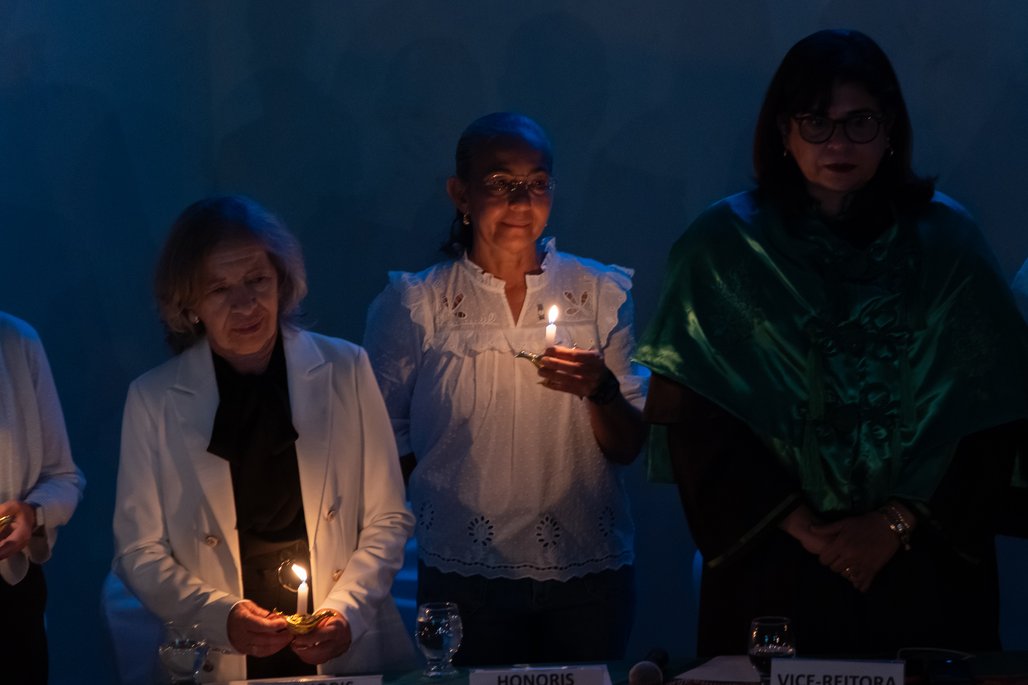 Solenidade Honoris Causa e Professoras Eméritas Enfermagem
