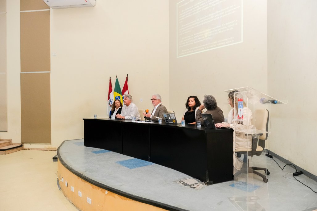 Ufal sedia diplomação de novos afiliados da Academia Brasileira de Ciências