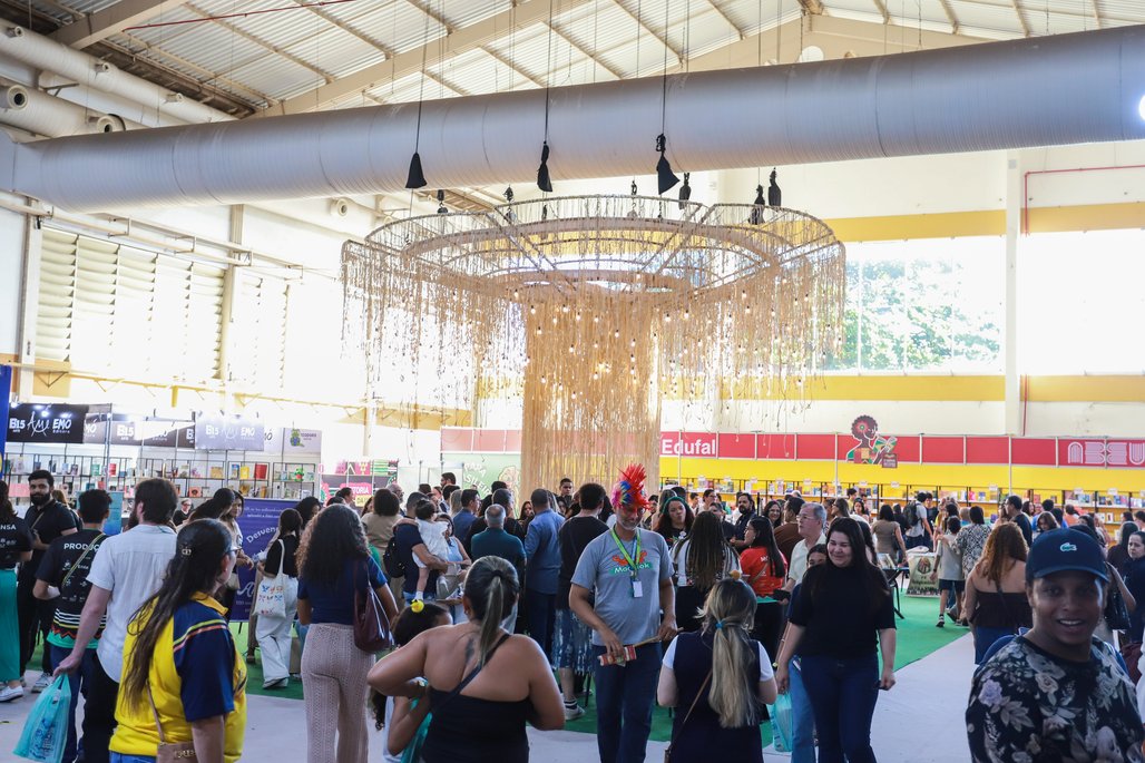Bienal do Livro de Alagoas 2025 \u002D dia 6 \u002D 05/11
