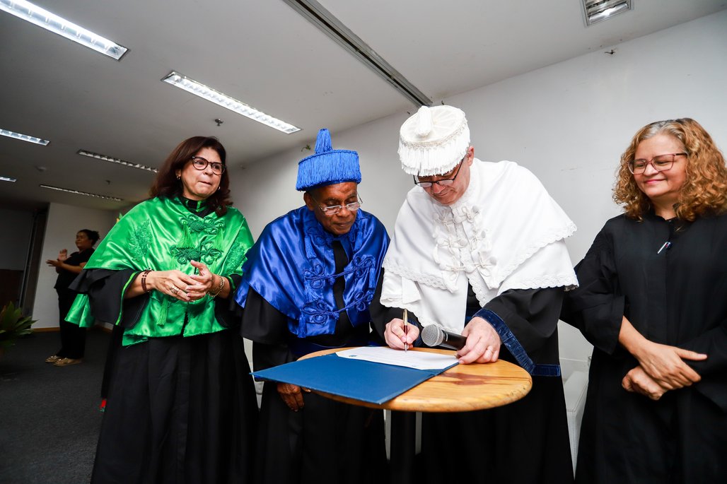 Bienal do Livro de lagoas 2025 \u002D dia 2 \u002D 01/11