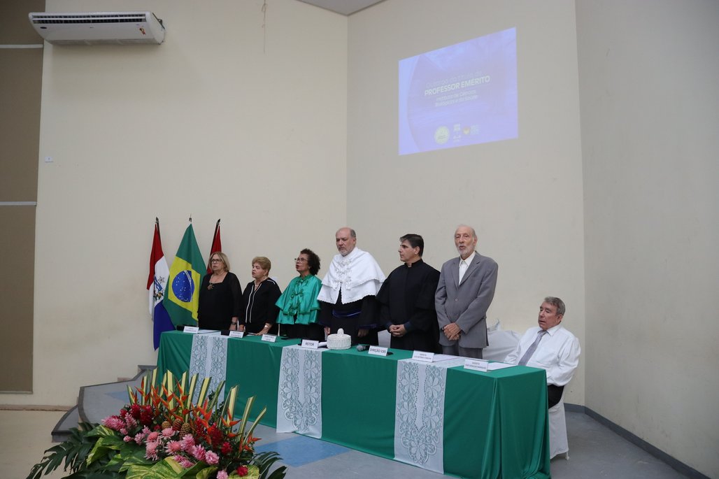 Solenidade Título Professor Emérito ICBS
