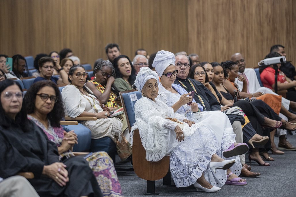 Bienal do Livro de lagoas 2025 \u002D dia 2 \u002D 01/11