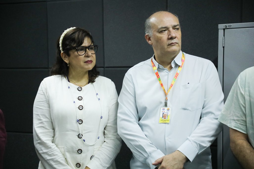 Entrega de equipamentos e laboratórios para COS e ICBS