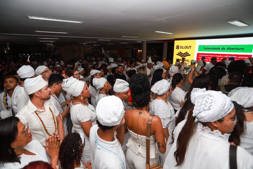 Bienal do Livro de lagoas 2025 \u002D dia 1 \u002D 31/10