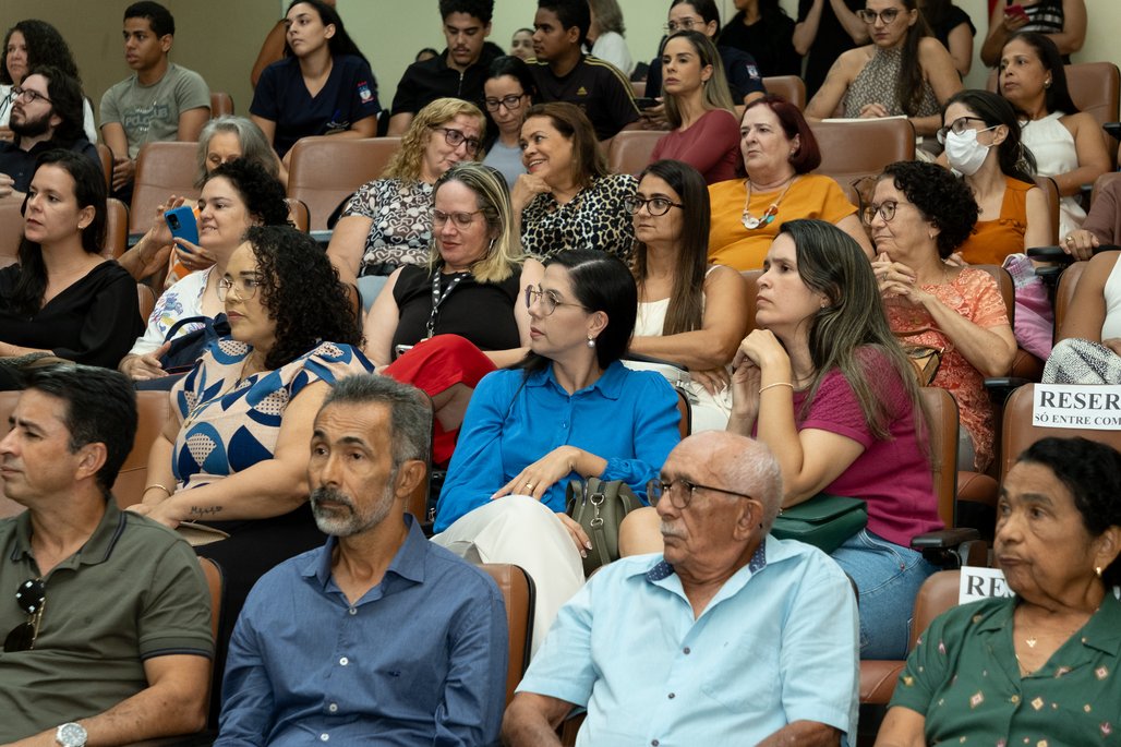 Solenidade Honoris Causa e Professoras Eméritas Enfermagem