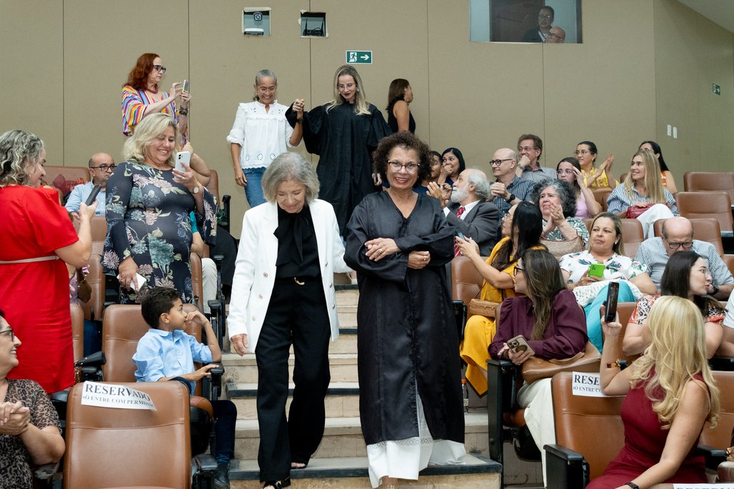 Solenidade Honoris Causa e Professoras Eméritas Enfermagem