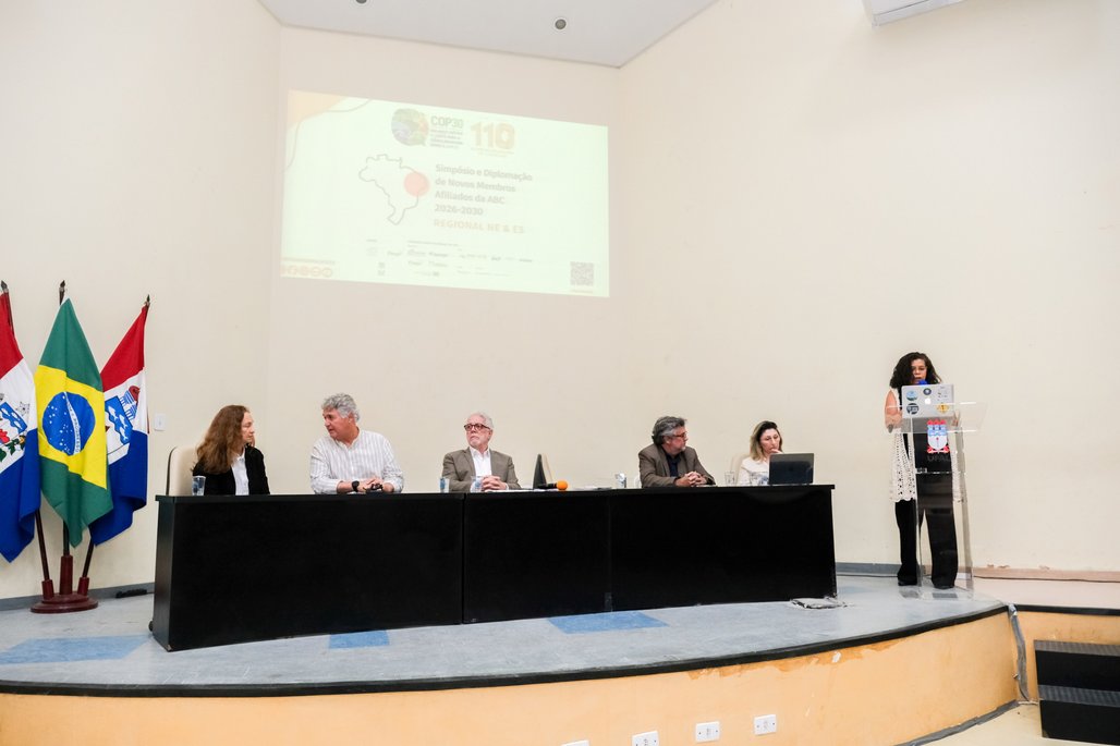 Ufal sedia diplomação de novos afiliados da Academia Brasileira de Ciências