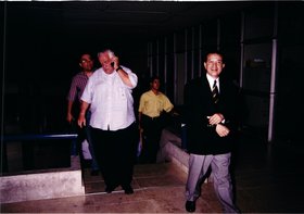 VISITA CANDIDATO FERNANDO GAMA AOS CORREDORES DA REITORIA