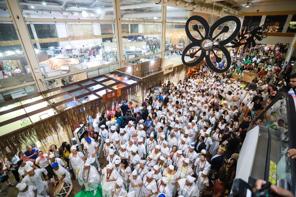 Bienal do Livro de lagoas 2025 \u002D dia 1 \u002D 31/10