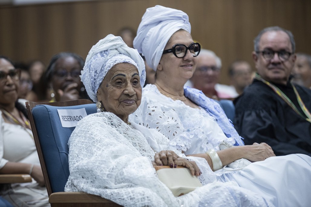 Bienal do Livro de lagoas 2025 \u002D dia 2 \u002D 01/11