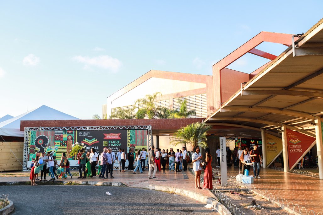 Bienal do Livro de Alagoas 2025 \u002D dia 5 \u002D 04/11