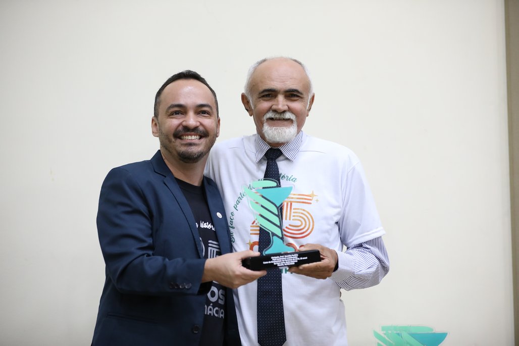 25 anos Curso Farmácia