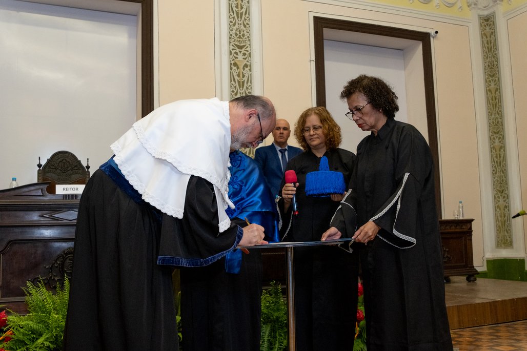Solenidade de Honoris Causa de Tânia Maya Pedrosa