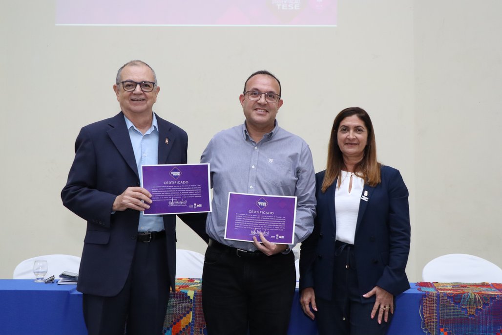2º Prêmio Dissertação e Teses