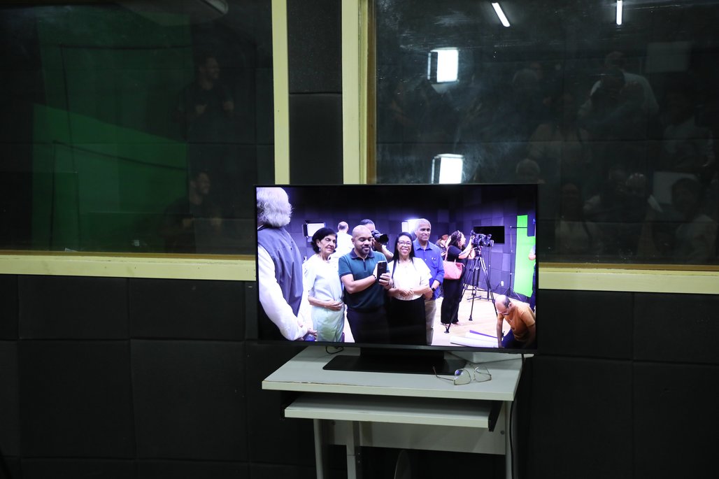 Entrega de equipamentos e laboratórios para COS e ICBS