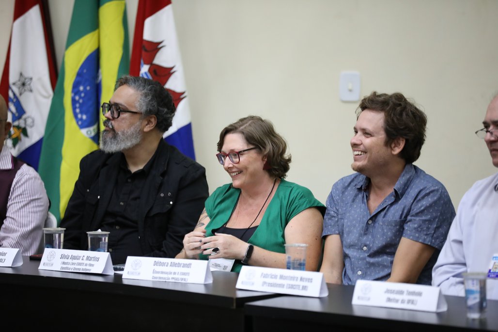 X Esocite \u002D Abertura
