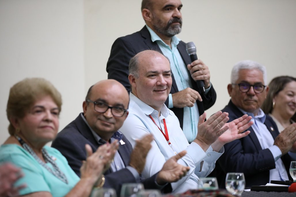 25 anos Curso Farmácia