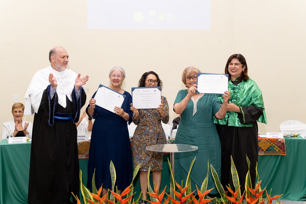 Solenidade Honoris Causa e Professoras Eméritas Enfermagem