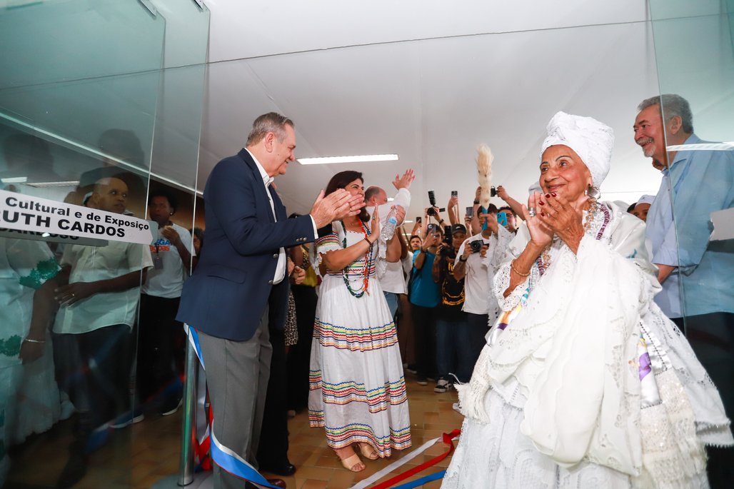 Bienal do Livro de lagoas 2025 \u002D dia 1 \u002D 31/10