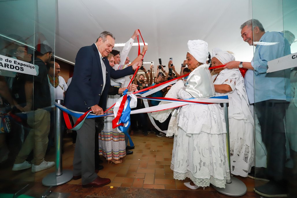 Bienal do Livro de lagoas 2025 \u002D dia 1 \u002D 31/10