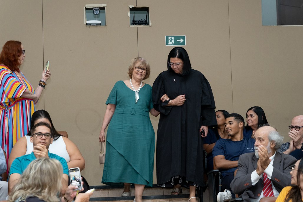 Solenidade Honoris Causa e Professoras Eméritas Enfermagem