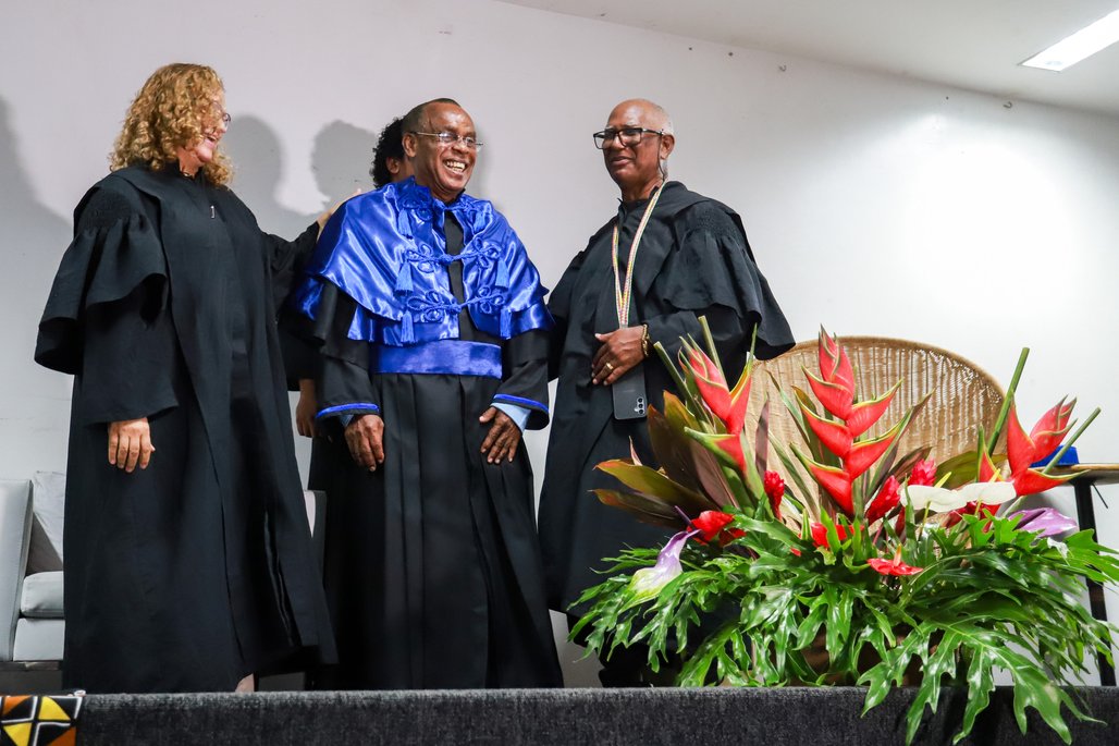 Bienal do Livro de lagoas 2025 \u002D dia 2 \u002D 01/11