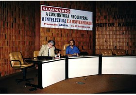 SEMINÁRIO A CONJUNTURA NEOLIBERAL - O INTELECTUAL E A UNIVERSIDADE 21 A
