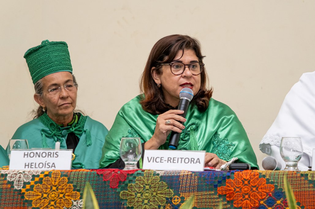 Solenidade Honoris Causa e Professoras Eméritas Enfermagem