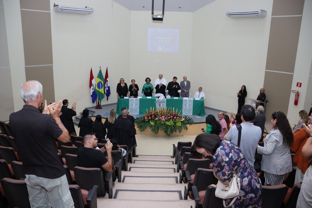 Solenidade Título Professor Emérito ICBS