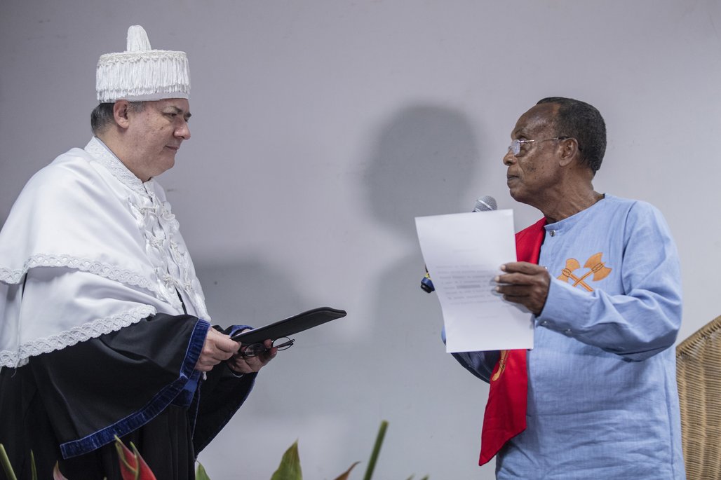 Bienal do Livro de lagoas 2025 \u002D dia 2 \u002D 01/11