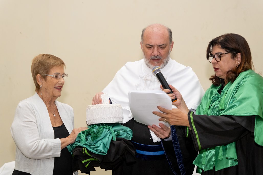 Solenidade Honoris Causa e Professoras Eméritas Enfermagem