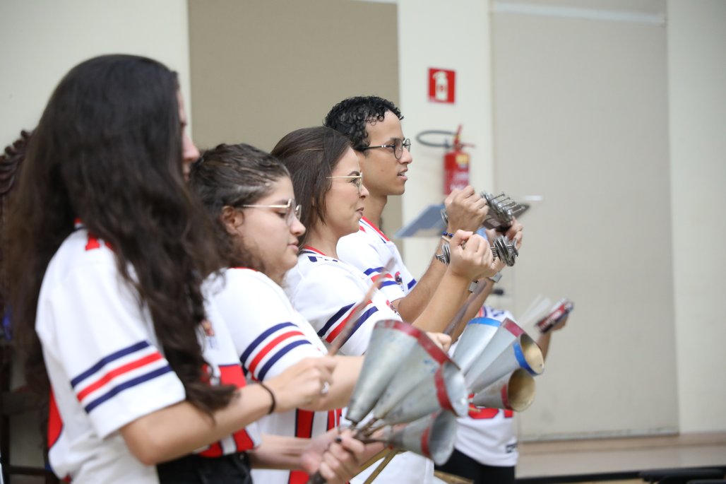 Doutor Honoris Causa \u002D Profa Cida