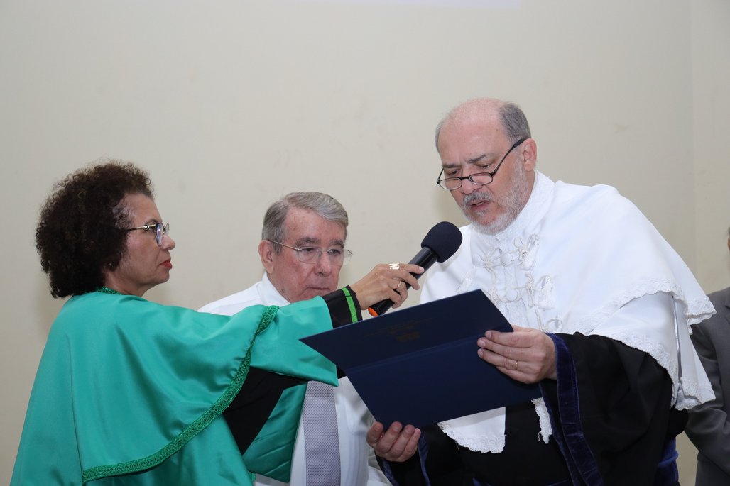 Solenidade Título Professor Emérito ICBS