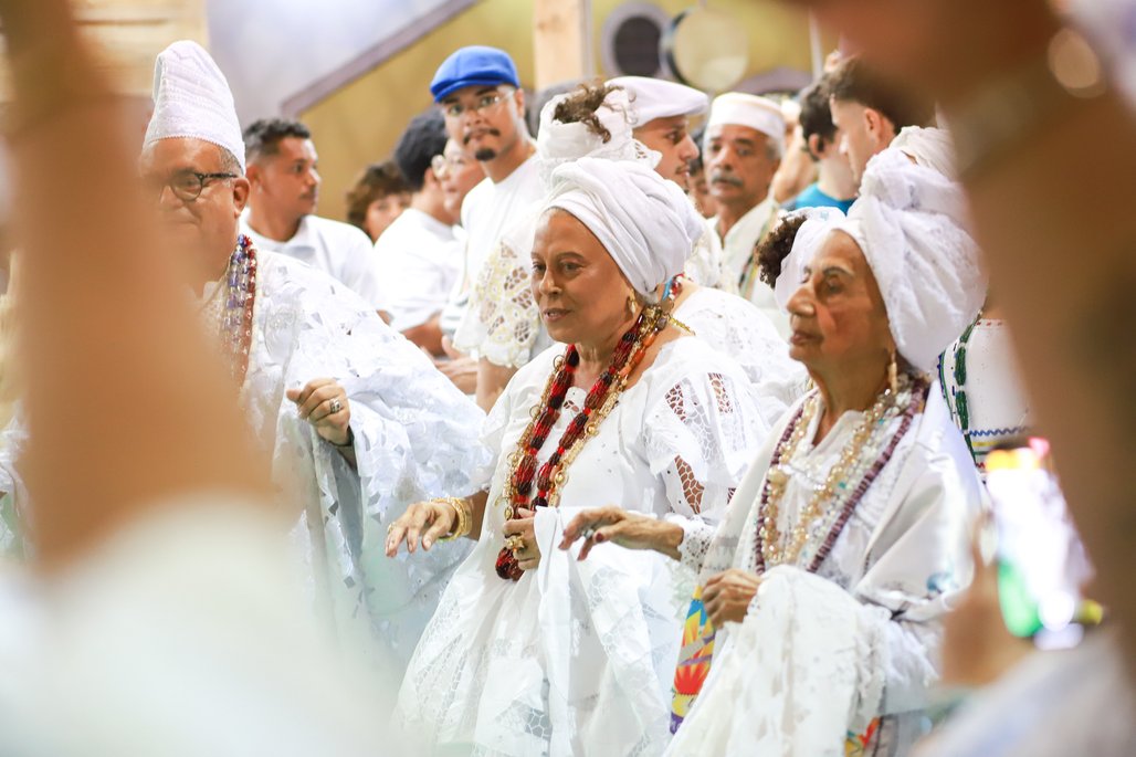 Bienal do Livro de lagoas 2025 \u002D dia 1 \u002D 31/10