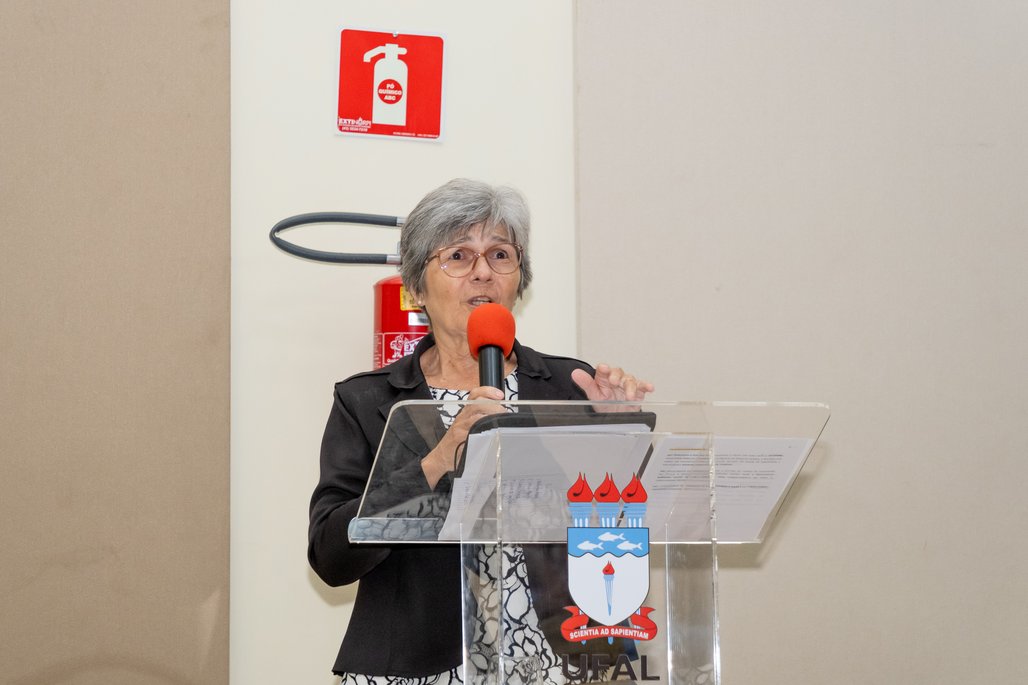Solenidade Honoris Causa e Professoras Eméritas Enfermagem