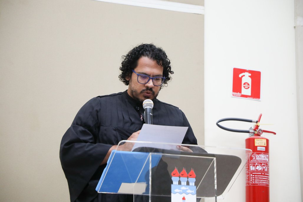 Doutor Honoris Causa \u002D Profa Cida